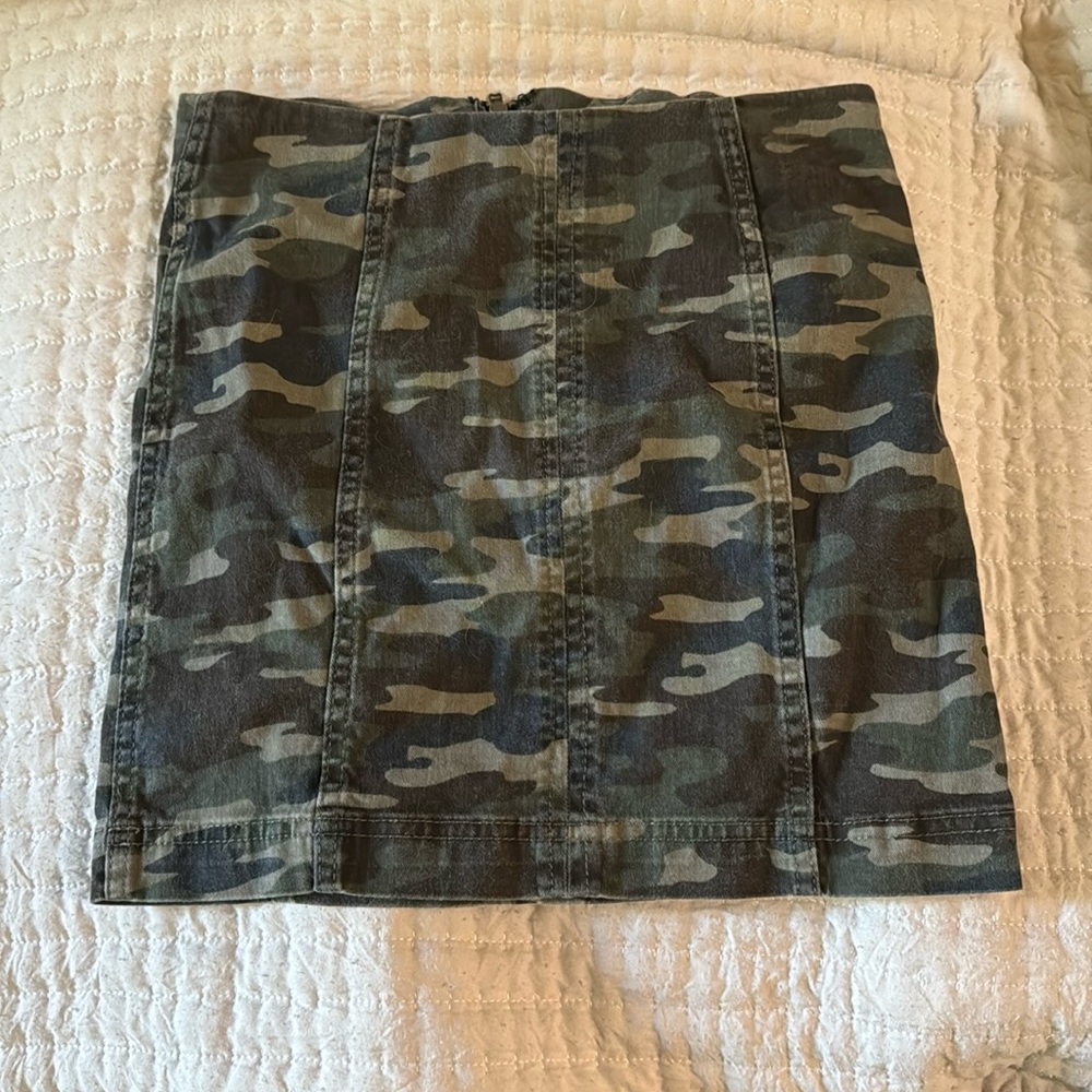 Free people camo mini skirt